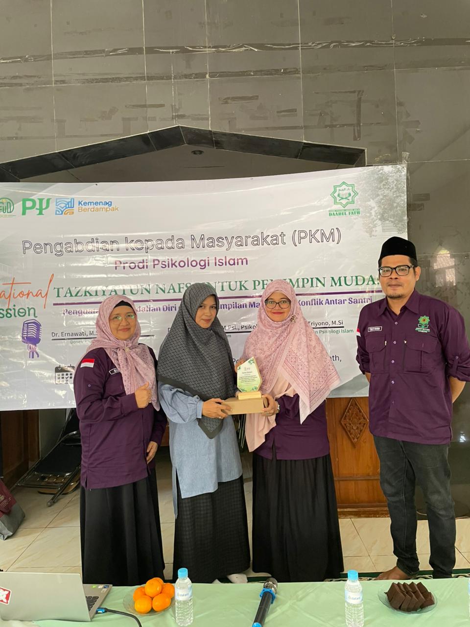 PKM Prodi Psikologi Islam Angkat Tema Pengendalian Diri dan Keterampilan Manajemen Konflik Antar Santri